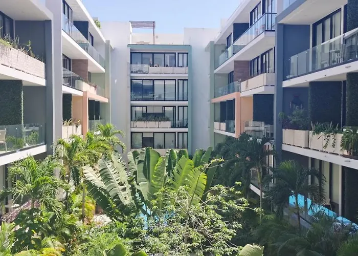 Pensión The By Menesse 4*