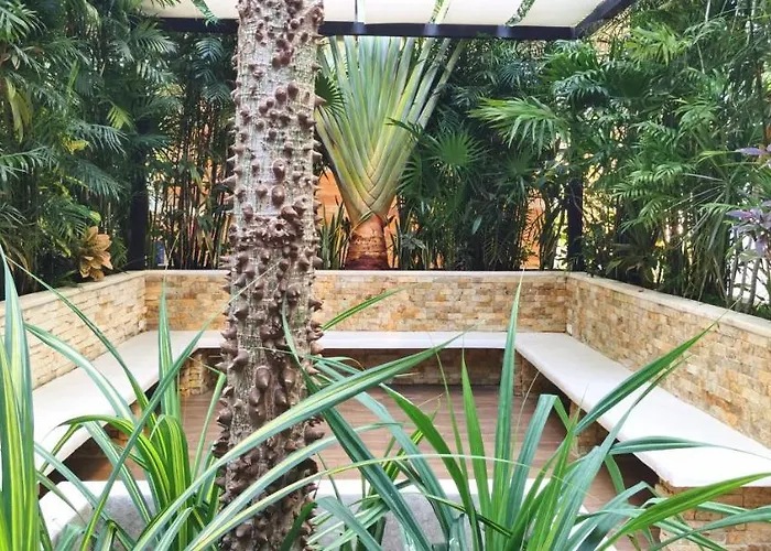 Pensión The By Menesse 4*